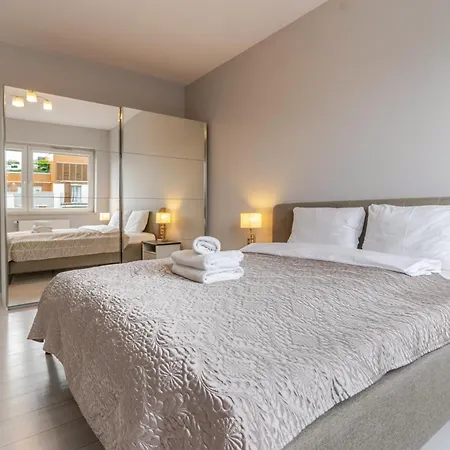 Francuska Comfort By Bookinghost * Katowice