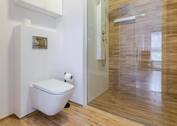 Francuska Comfort By Bookinghost * Κατοβίτσε